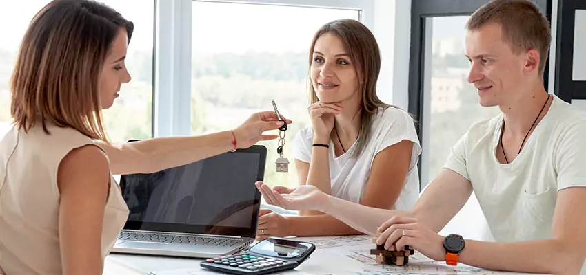 Situations Where Selling Your Apartment is Most Practical in Islip, NY