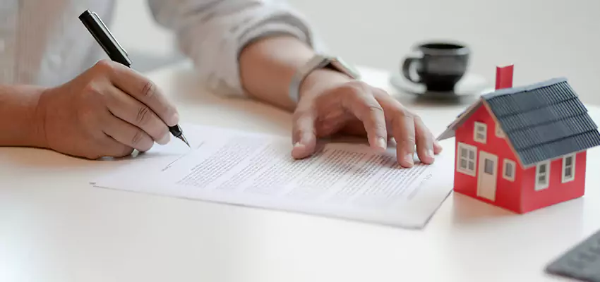 How We Calculate Your Sell House in Foreclosure Offer in Islip, New York?