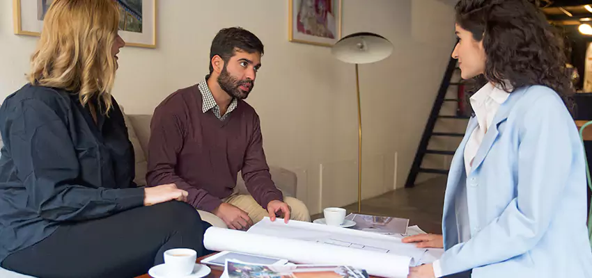 How We Determine Your Trusted Cash Home Buyers Offer in Islip, New York?