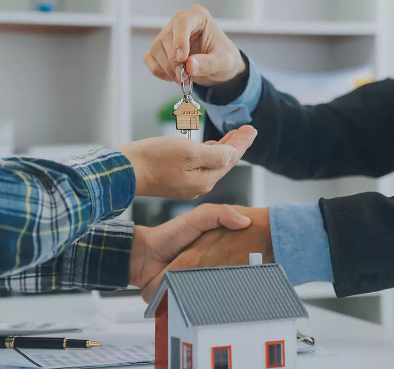 Top-Notch Company to Sell House Without Agent in Islip, NY